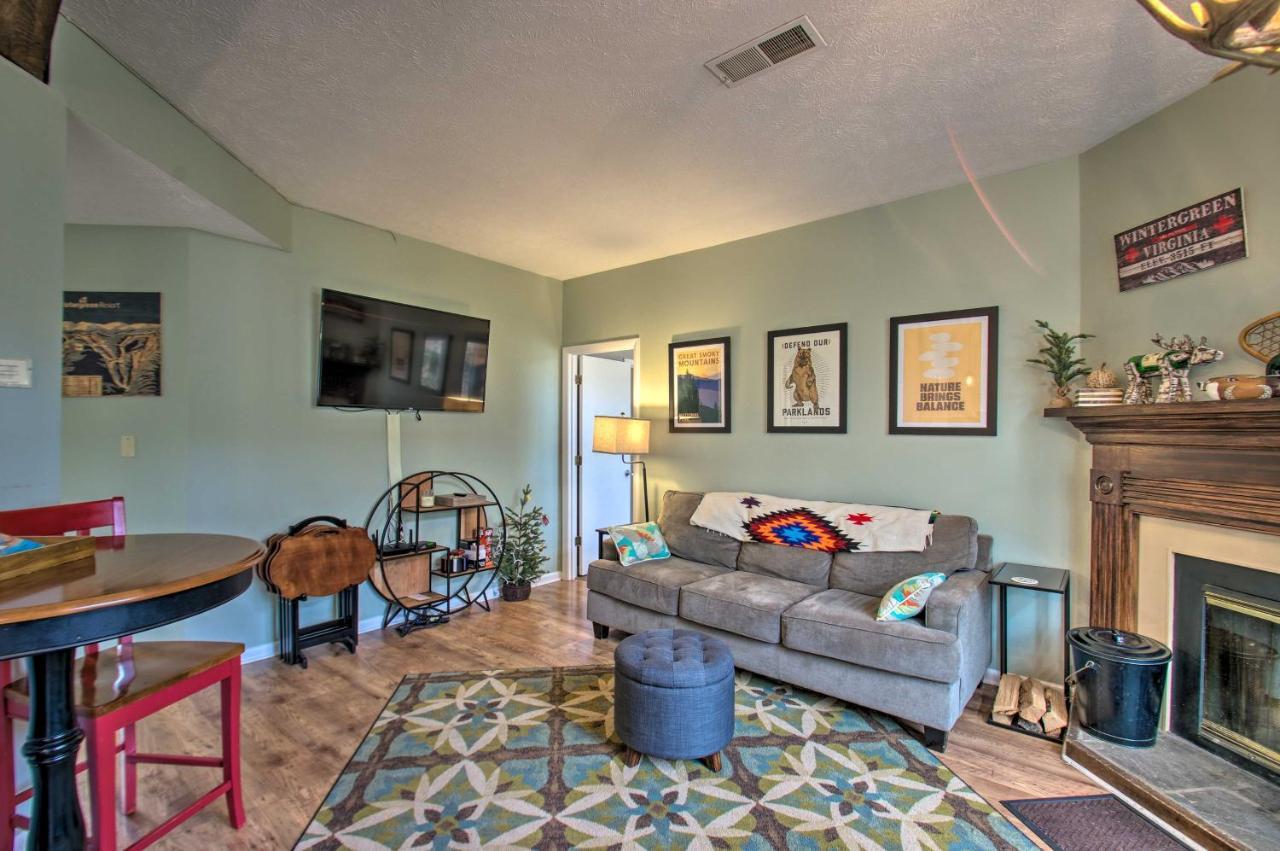 Wintergreen Resort Mountain Condo With Pool Access! Lyndhurst Esterno foto